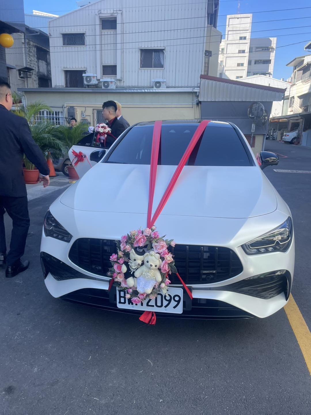 台中結婚禮車服務推薦-幸福地點 在地服務 永愛 幸福 結婚 禮車